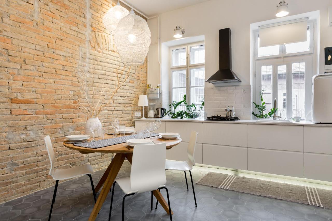 Bohemian Dream In The Absolute Center W 2br/2bt * Budapeszt