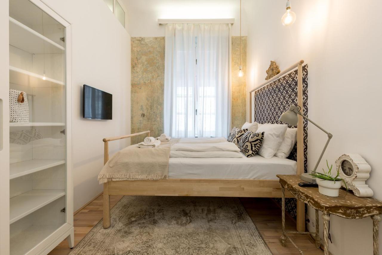 Bohemian Dream In The Absolute Center W 2br/2bt * Budapeszt